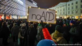 «Για τη Δημοκρατία»: Μαζικές διαδηλώσεις στη Γερμανία εναντίον του AfD