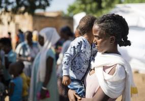 Σουδάν / Ένα παιδί πεθαίνει κάθε δύο ώρες σε καταυλισμό εκτοπισμένων